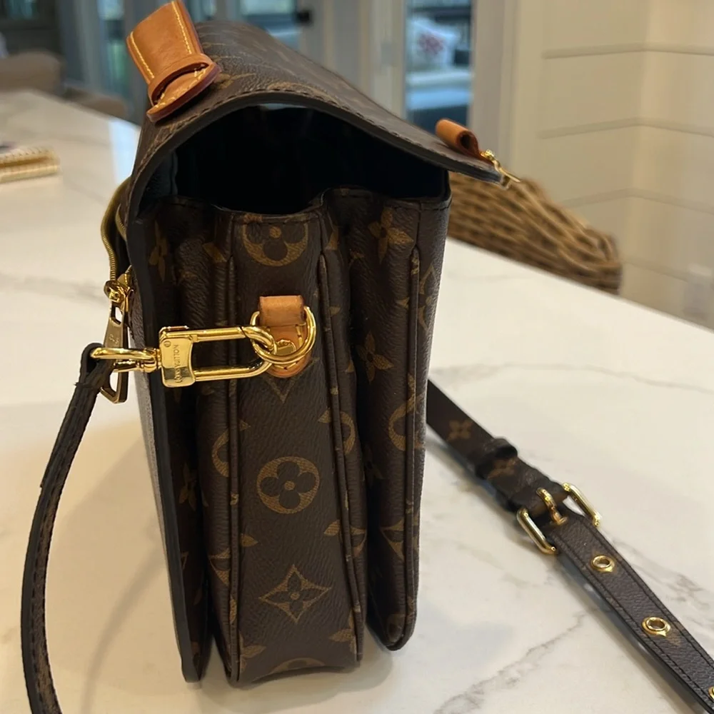 Louis Vuitton Pochette Metis monogram - Picture 8 of 9